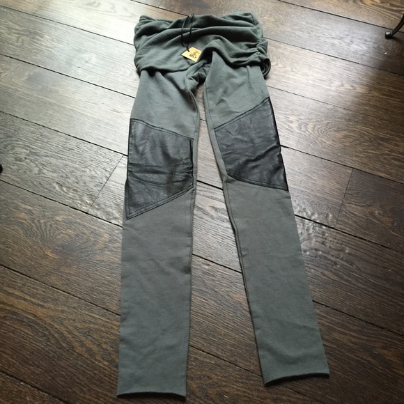 Nightcap skirted legging