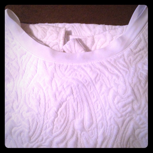 ❄️Banana Republic white sweater
