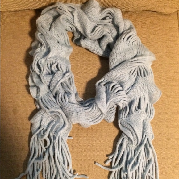 Scarf - Picture 1 of 3