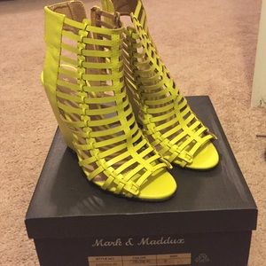 Bright yellow wedges