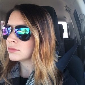 Meet your Posher, Stacie