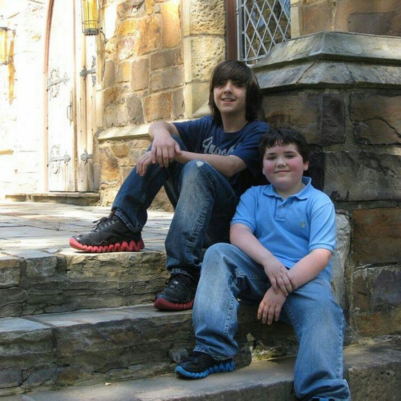 Meet your Posher, Jessica - Picture 1 of 1