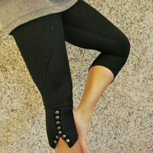 Lulu Snap Me Up Crops