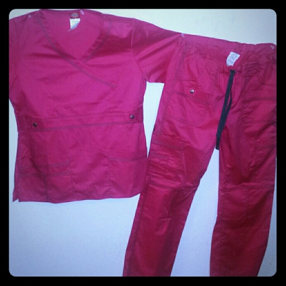 Final Price Drop! Dickies Women's Scrubs Set