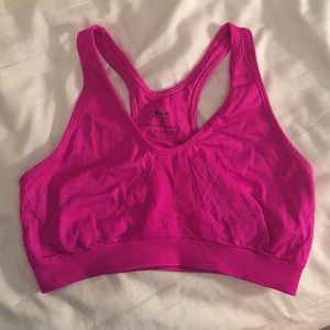 Pro-fit seamless sports bra