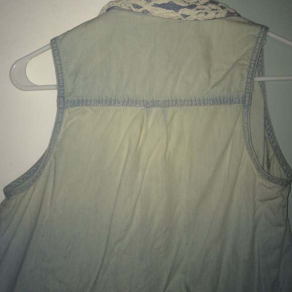 Light washed Jean top - Picture 3 of 4