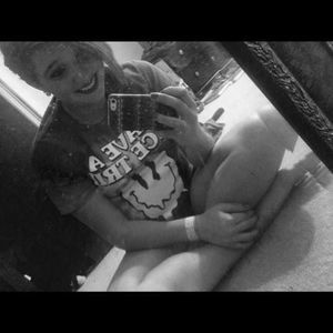 Meet your Posher, Marissa