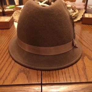 🎉HP 🎉 Felt Tan Fedora 🍁🍂