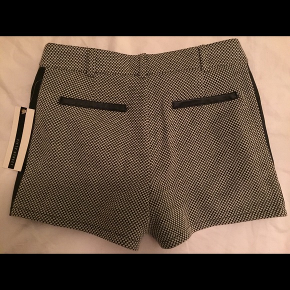 Tweed Dress Shorts Faux Leather - Picture 3 of 4