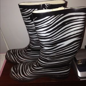 Zebra rain boots