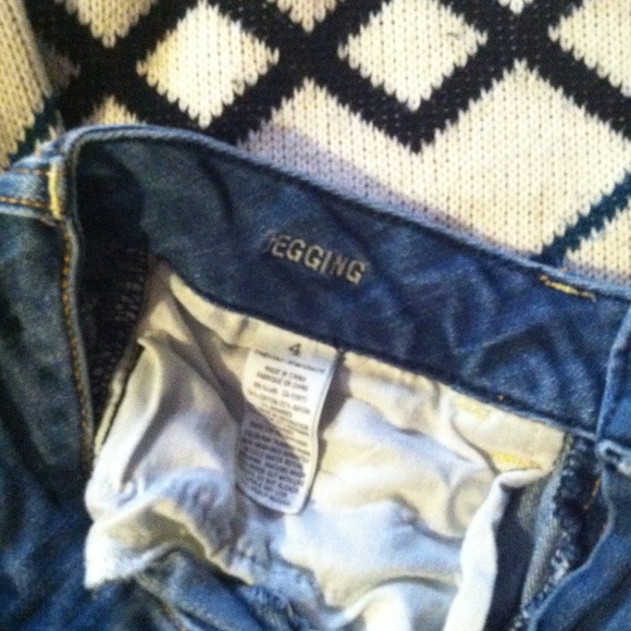 AE jegging jeans and chunky sweater deal - Picture 4 of 4