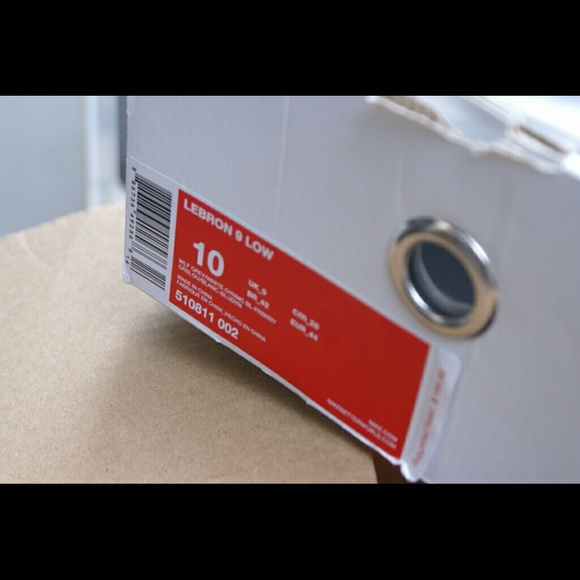 LeBron 9 low fireberry - Picture 3 of 3