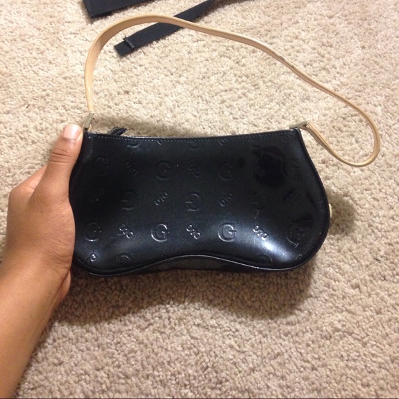 guess purse - Picture 1 of 4