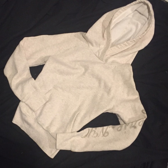 NEW CONDITION IVORY HOODIE - Picture 2 of 4
