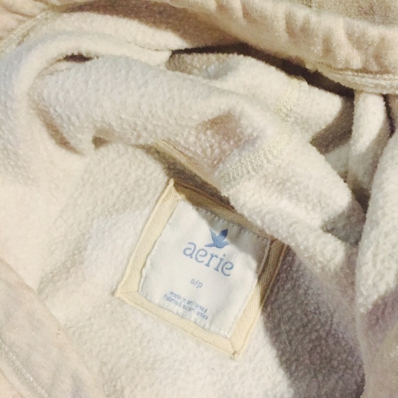 NEW CONDITION IVORY HOODIE - Picture 3 of 4