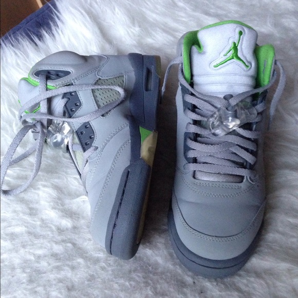 Jordan 5 - Picture 2 of 4