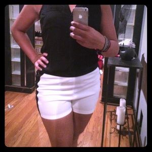 Color block shorts with zipper accent