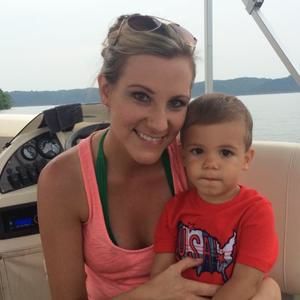 Meet your Posher, Ashley