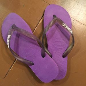 Purple Havaianas size USA  9-10. (41-42)