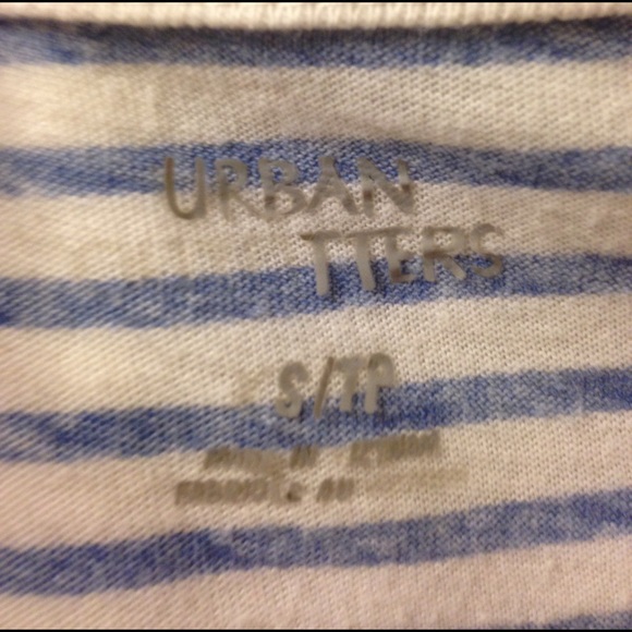 blue/white striped urban t-shirt - Picture 2 of 3