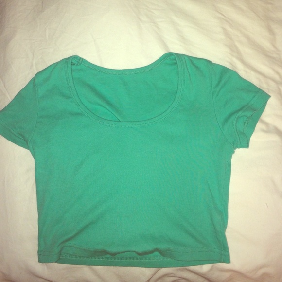 American apparel cropped aqua tee