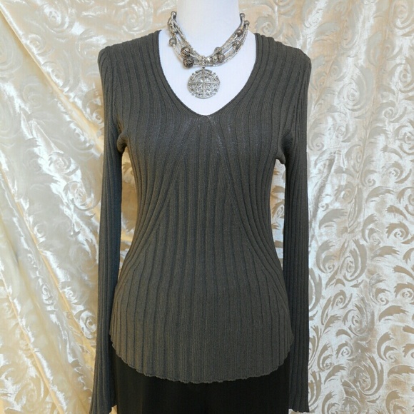BANANA REPUBLIC V-neck Sweater
