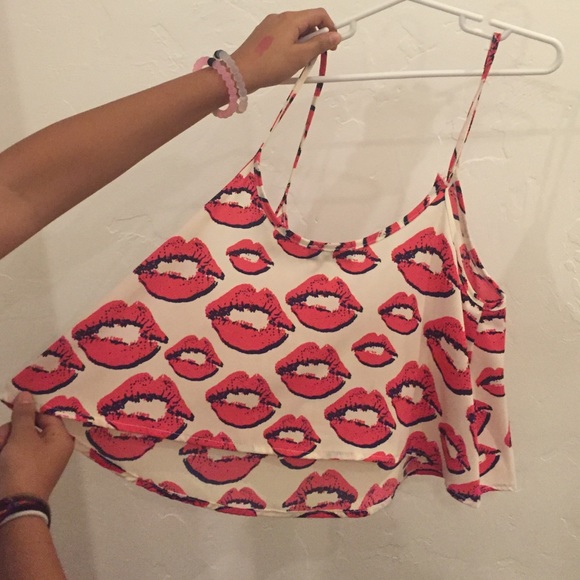 crop top, used once - Picture 2 of 2