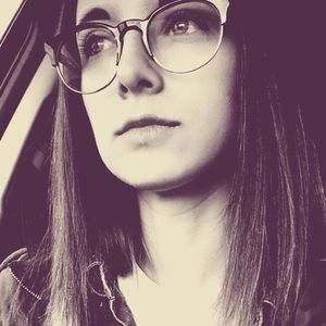 Meet your Posher, Becky