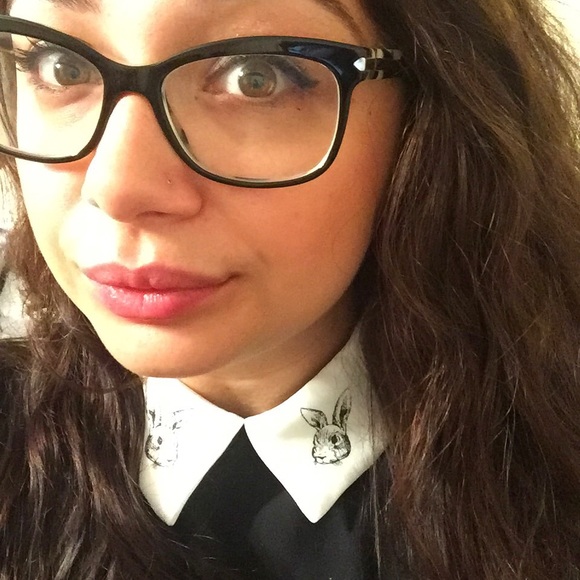Meet your Posh Ambassador, Abby - Picture 7 of 8