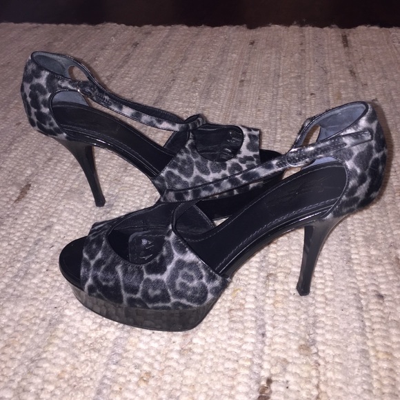 Ysl grey and black fur platform shoe - Picture 3 of 3