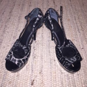 Ysl grey and black fur platform shoe