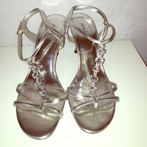 Ferrar crystal heels
