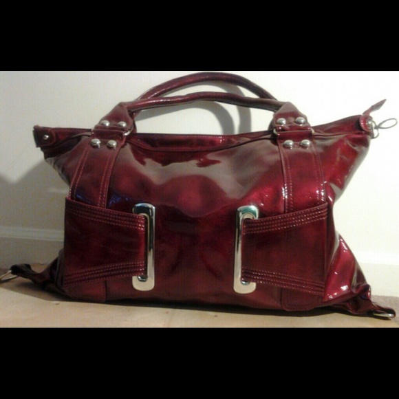 Oversized Ruby faux patent leather bah