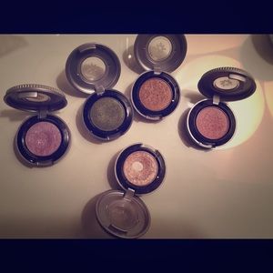 Minimally worn urban decay shadows