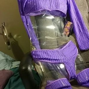 Exposed purple lace net
