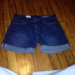 Gap boyfriend roll up shorts