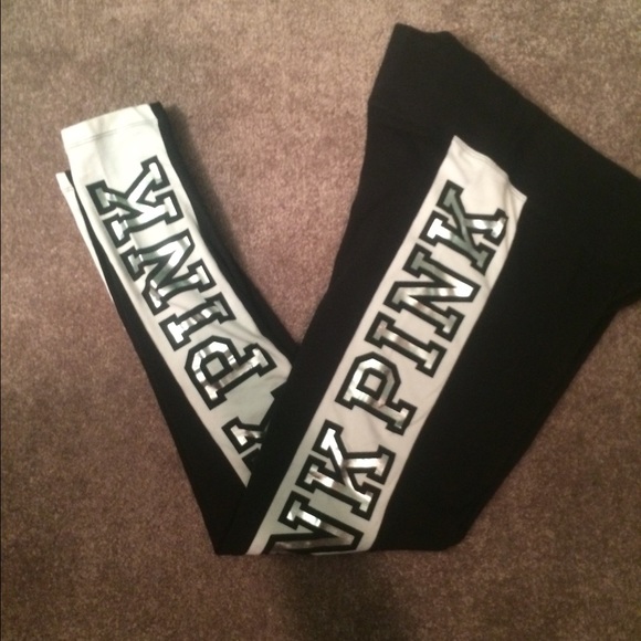 Fashion show leggings