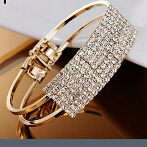 Gold cuff with crystals