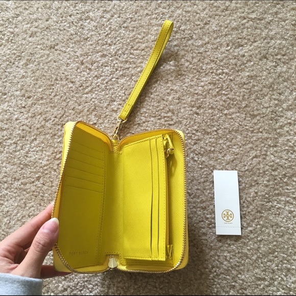 Sold! Yellow Tory Burch York wallet case wristlet - Picture 3 of 4