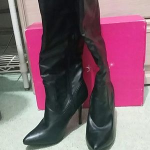 Janet Knee High Boots