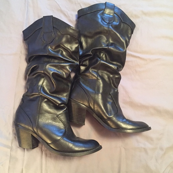 Soda Black Faux-Leather Western Style Boots