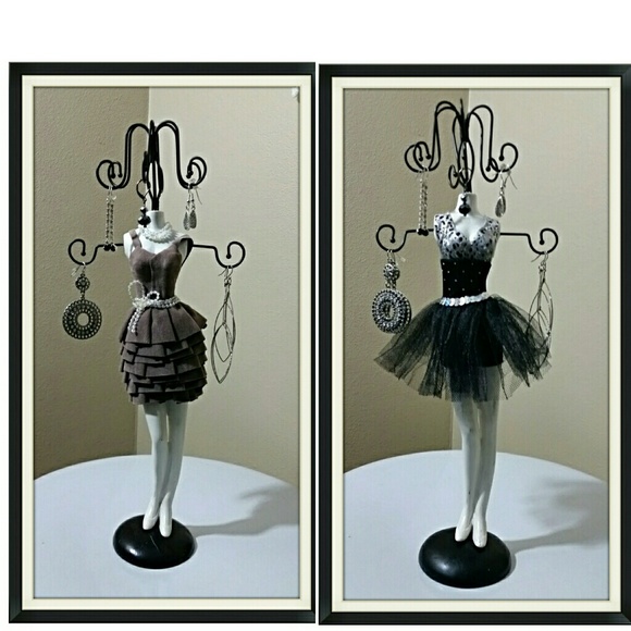No brand Jewelry - Fashionista Jewelry Stands $7 a piece...HOLDING.