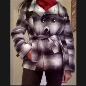 Gray and white plaid tie up peacoat jacket.