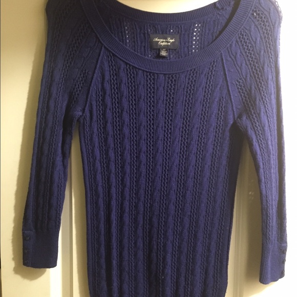 Mid sleeve knitted shirt