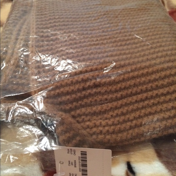 J crew cashmere infinity scarf - Picture 3 of 3