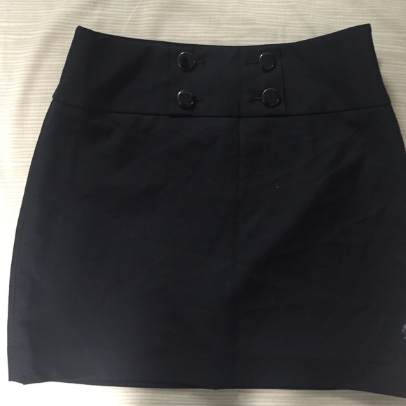 Button black pencil skirt NWT