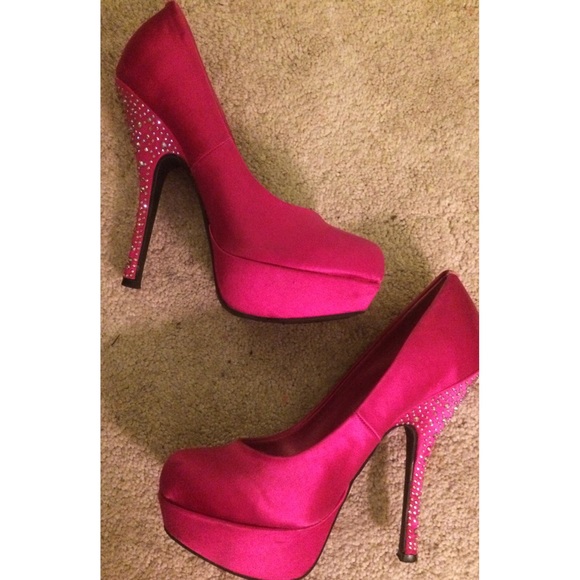 Bakers pink jeweled pumps