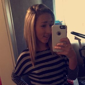 Meet your Posher, Dakota