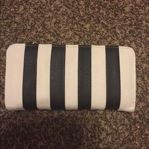 On Hold!! Steve Madden Wallet!