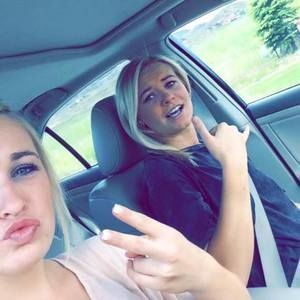 Meet your Posher, Oakley